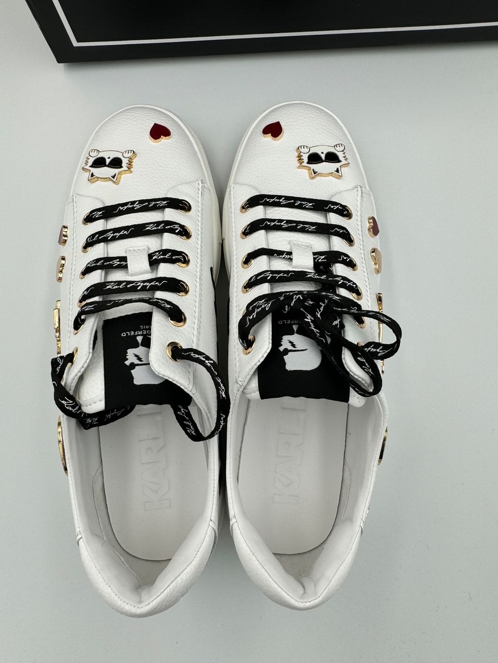 Karl Lagerfeld Scarpe da donna: Karl Lagerfeld Sneakers Special Edition – Nuovo e nell'imballaggio originale da Wiedlisbach venduto da Sistershop 7