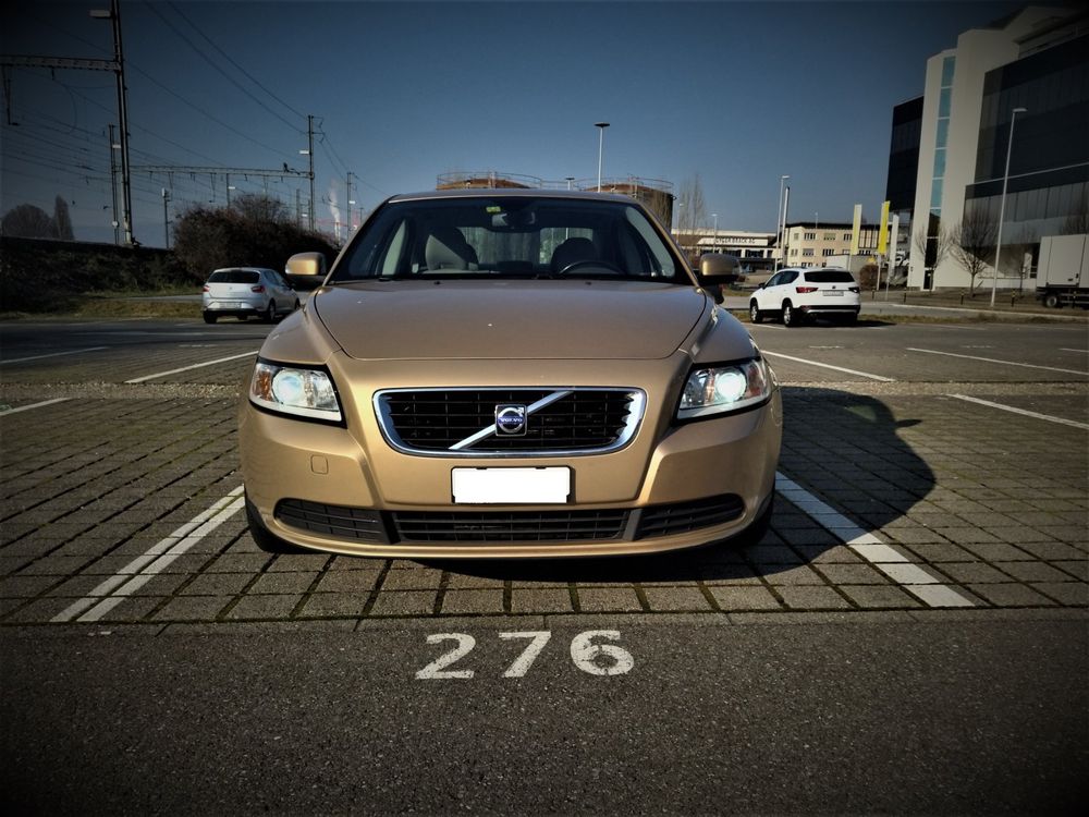 VOLVO S40