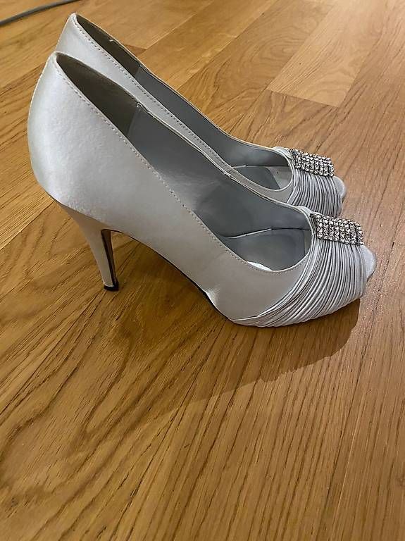 Damenschuhe: Scarpe da donna  – Gebraucht aus Tenero von pet_w2hl 1