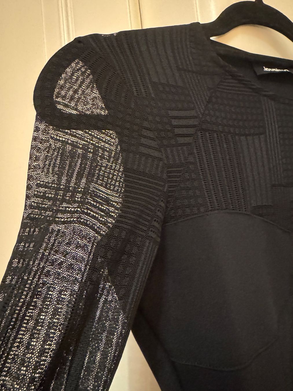 Desigual Kleider: Robe noire Desigual – Neu (gemäss Beschreibung) aus Lausanne von EloLausanne 1