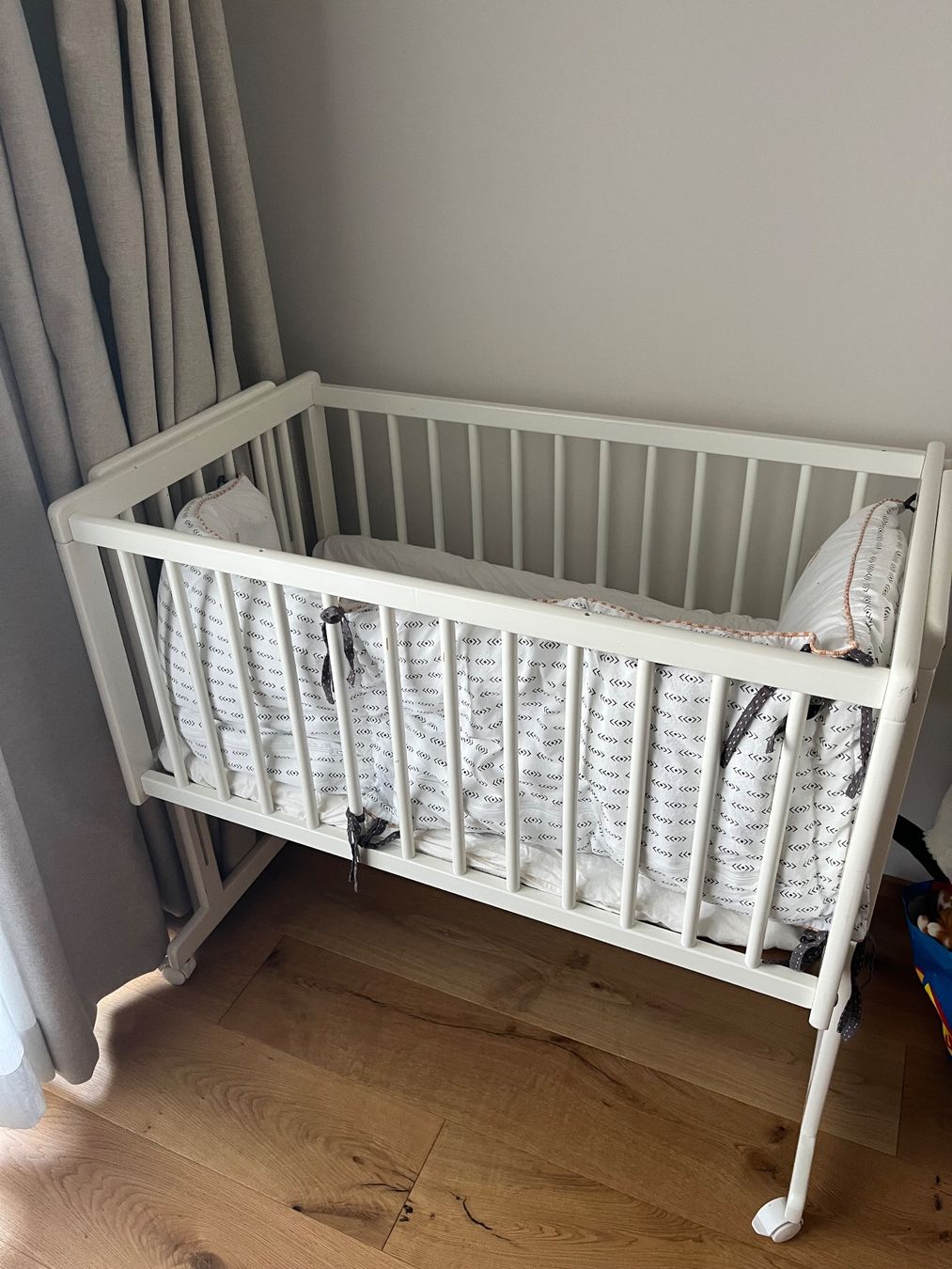 Letti: Höhenverstellbares Babybett – Usato da Thalwil venduto da anna_sigrist 1