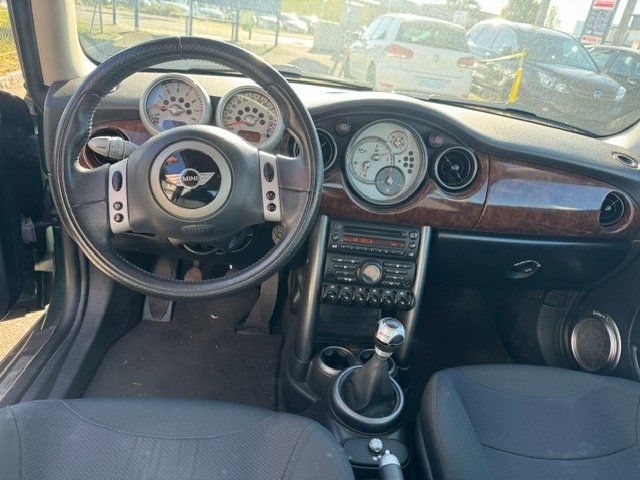 Mini Autos: Mini Cooper 1.6 One – Gebraucht aus Weinfelden von paw14 7