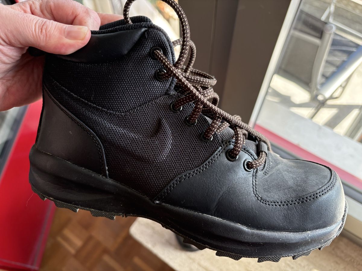 Nike Herrenschuhe: Wanderschuhe Nike Grösse 38 – Gebraucht aus zürich von bigeye 1