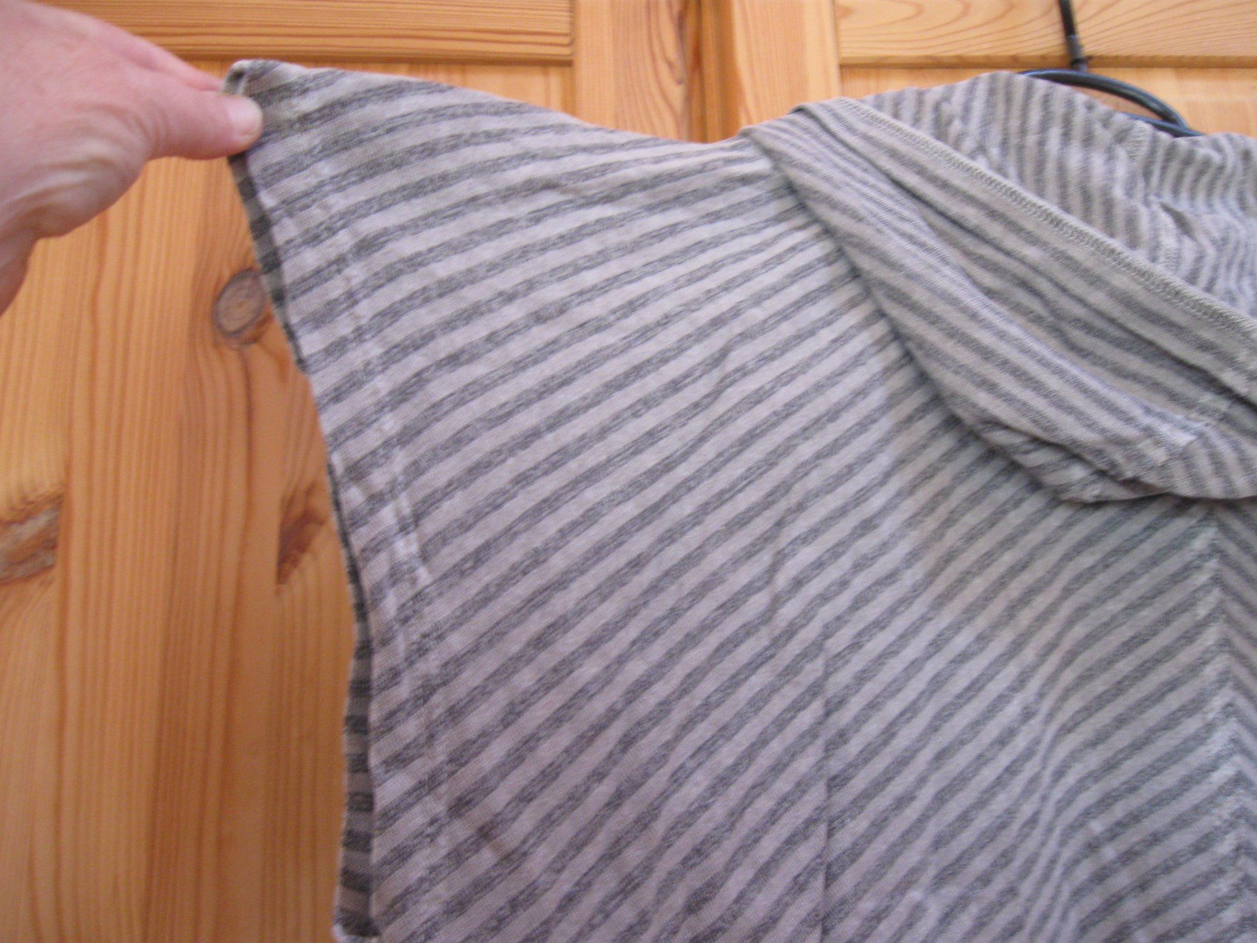 Oska Pullover & Sweatshirts: OSKA , ärmelloser Kapuzenpulli Gr.2 Hanf / Baumwolle – Gebraucht aus Bauma von Stangenbohne 3