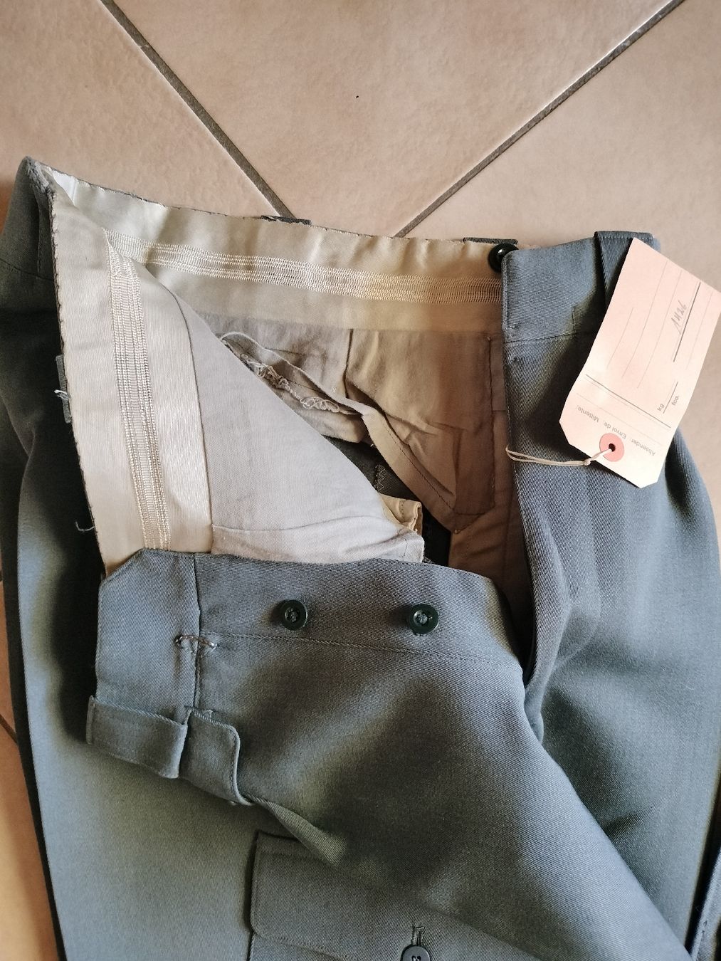Schweizer Armee Uniformi: Schweizer Armee Militär Uniform – Usato da Schwanden Sigrisw venduto da Wibe81 5