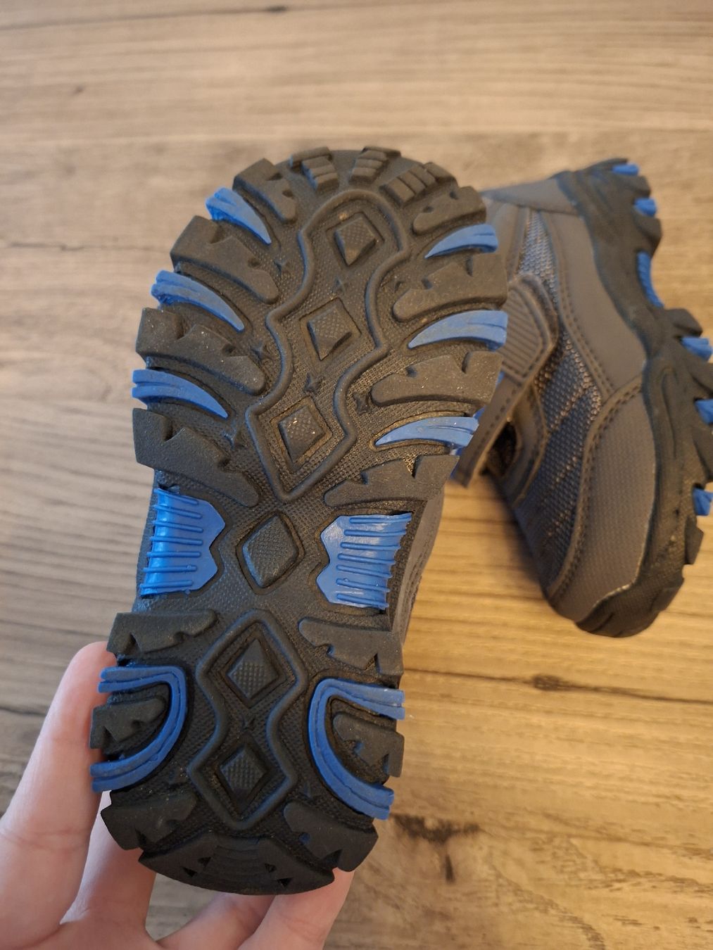 Schuhe für Jungen: Winterstiefel, Grösse 24 – Neu (gemäss Beschreibung) aus Winterthur von Ausmisten2026 2