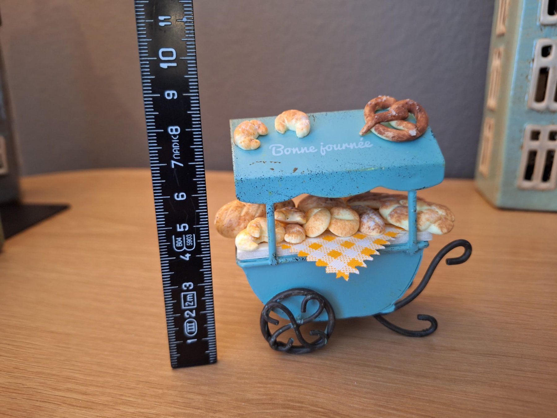 Case e mobili per bambole: Handmade Brot Markt Stand – Nuovo (secondo la descrizione) da Zürich venduto da HandmadeTinyFood 3