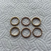 6 goldene Ringe / Modeschmuck / Grösse 50