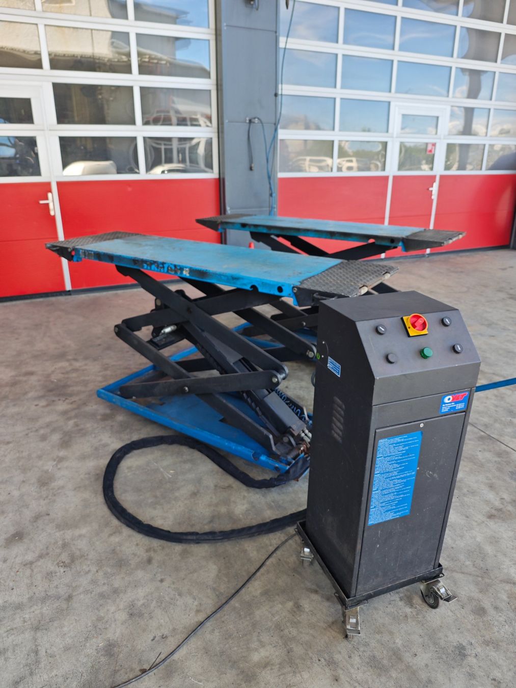 Piattaforme elevatrici & Crick: Autolift Hebebühne Scherenhebebühne Transportabel – Usato da Burgdorf venduto da duhe62 7