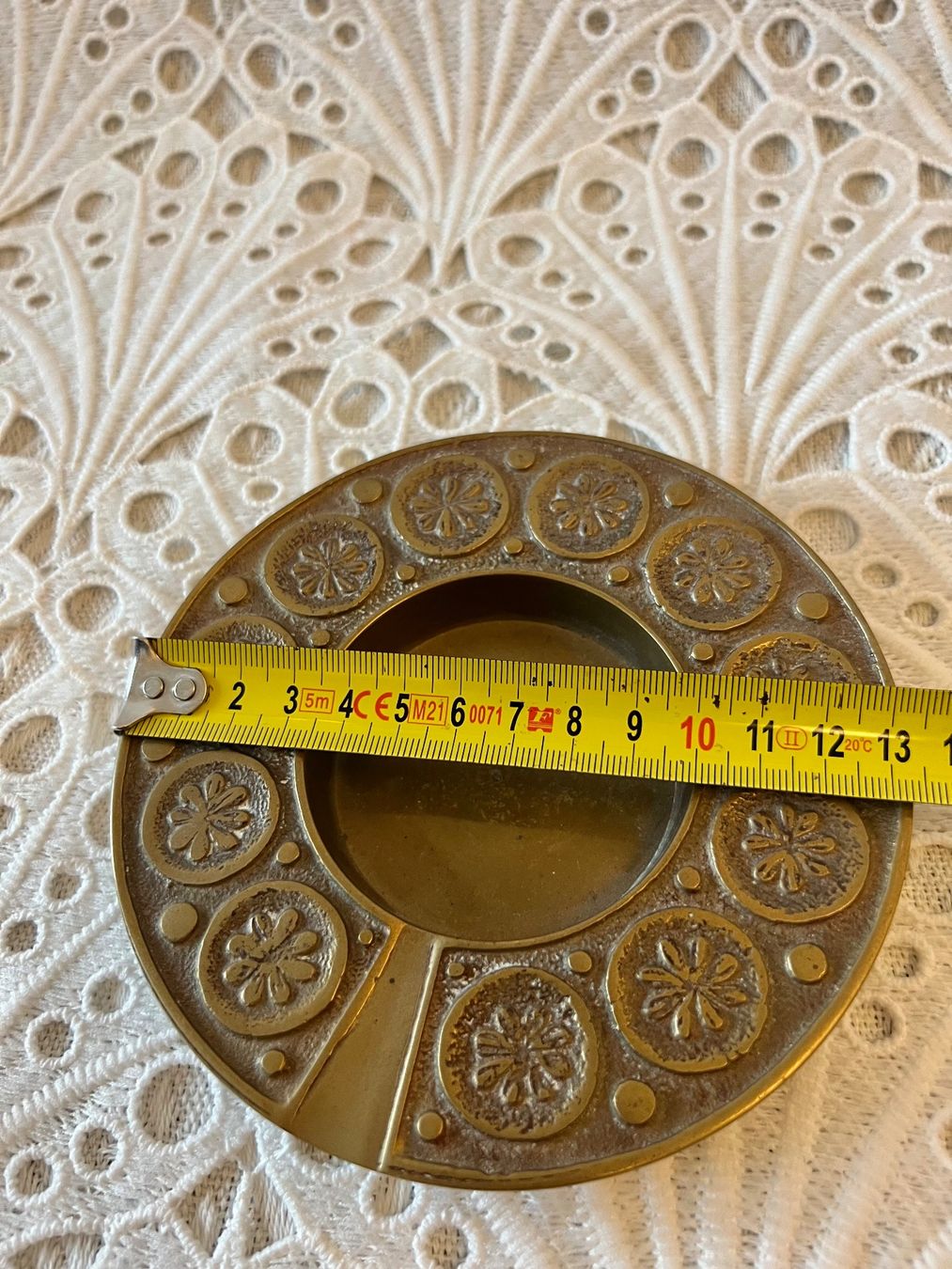 Portacenere: Alter Aschenbecher Messing Massiv Verziert 13cm – Usato da Frenkendorf venduto da Only1 5