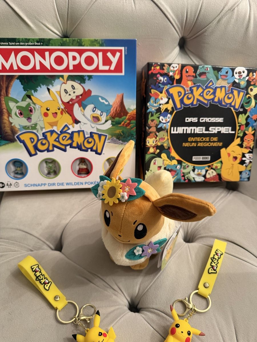 Pokémon Giocattoli: Pokemon Set Spiele Plüsch  – Usato da Zürich venduto da bentley_ 2