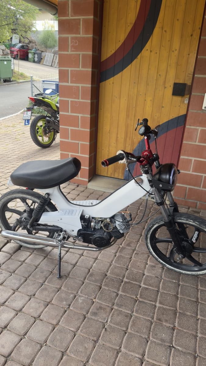 Tomos Ciclomotori: Tomos Sprint a52 – Usato da Tenniken venduto da nan_6w7n