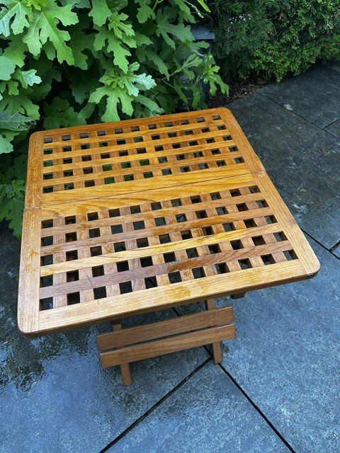 Tische: kLappbaRes HoLztisChLi – Gebraucht aus Winkel von zeho 1