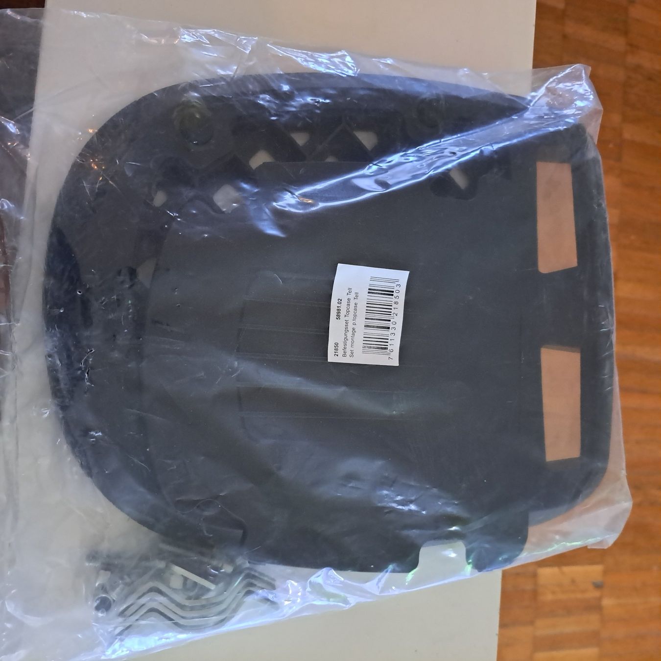 Topcase: Gepäcksträger Motorrad-Roller Topcase-Adapterplatte – Nuovo e nell'imballaggio originale da Schlieren venduto da Rcaliforni 1