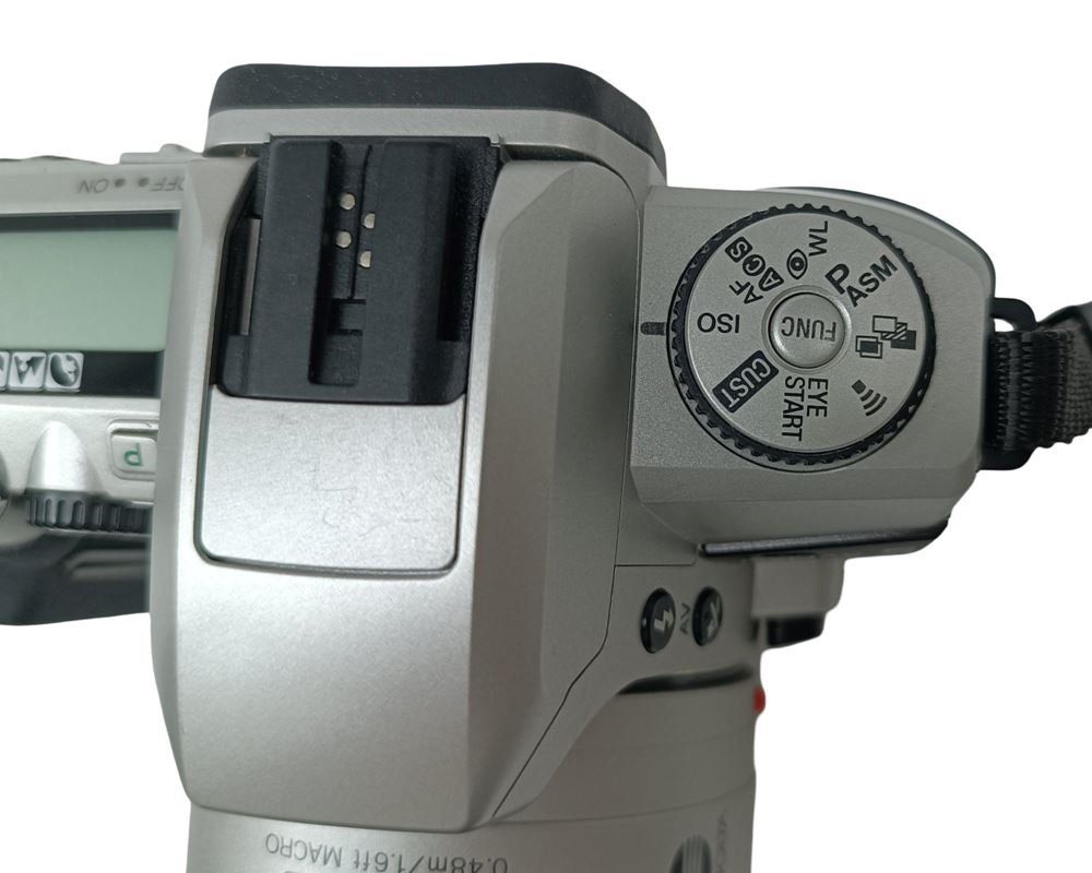 Minolta Fotocamera: MINOLTA Dynax 5 Analogkamera mit Teleobjektiv – Usato da Luzern venduto da Restwert_Luzern 5