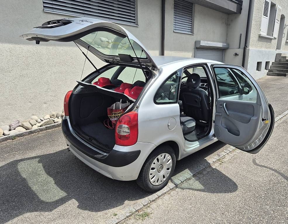 Automobili: Geräumiger Minivan mit Klimaanlage – Usato da Kirchberg BE venduto da Moesu72 3