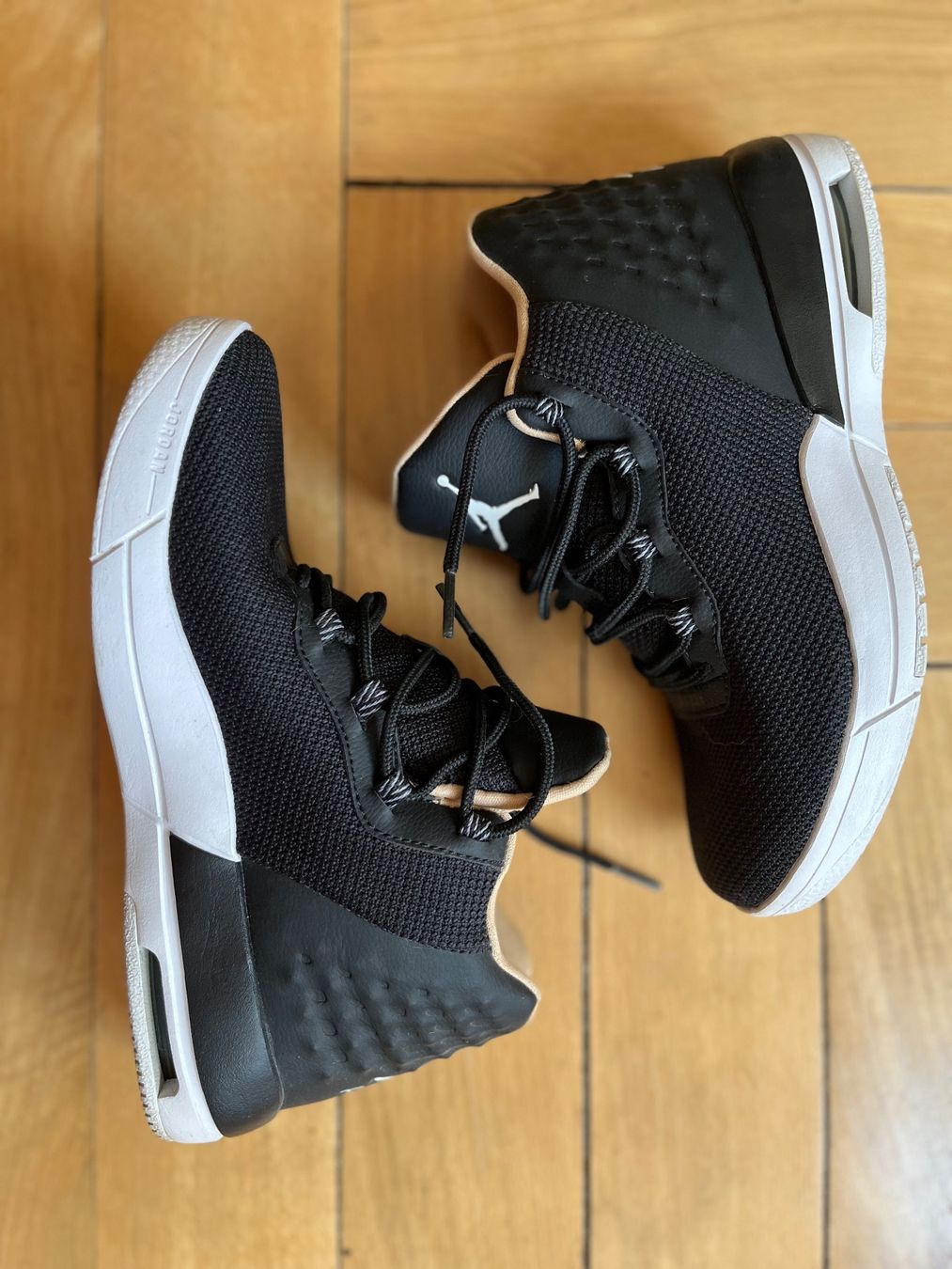 Damenschuhe: Air Jordan 36 1/2 – Gebraucht aus Zürich von Hackl 4
