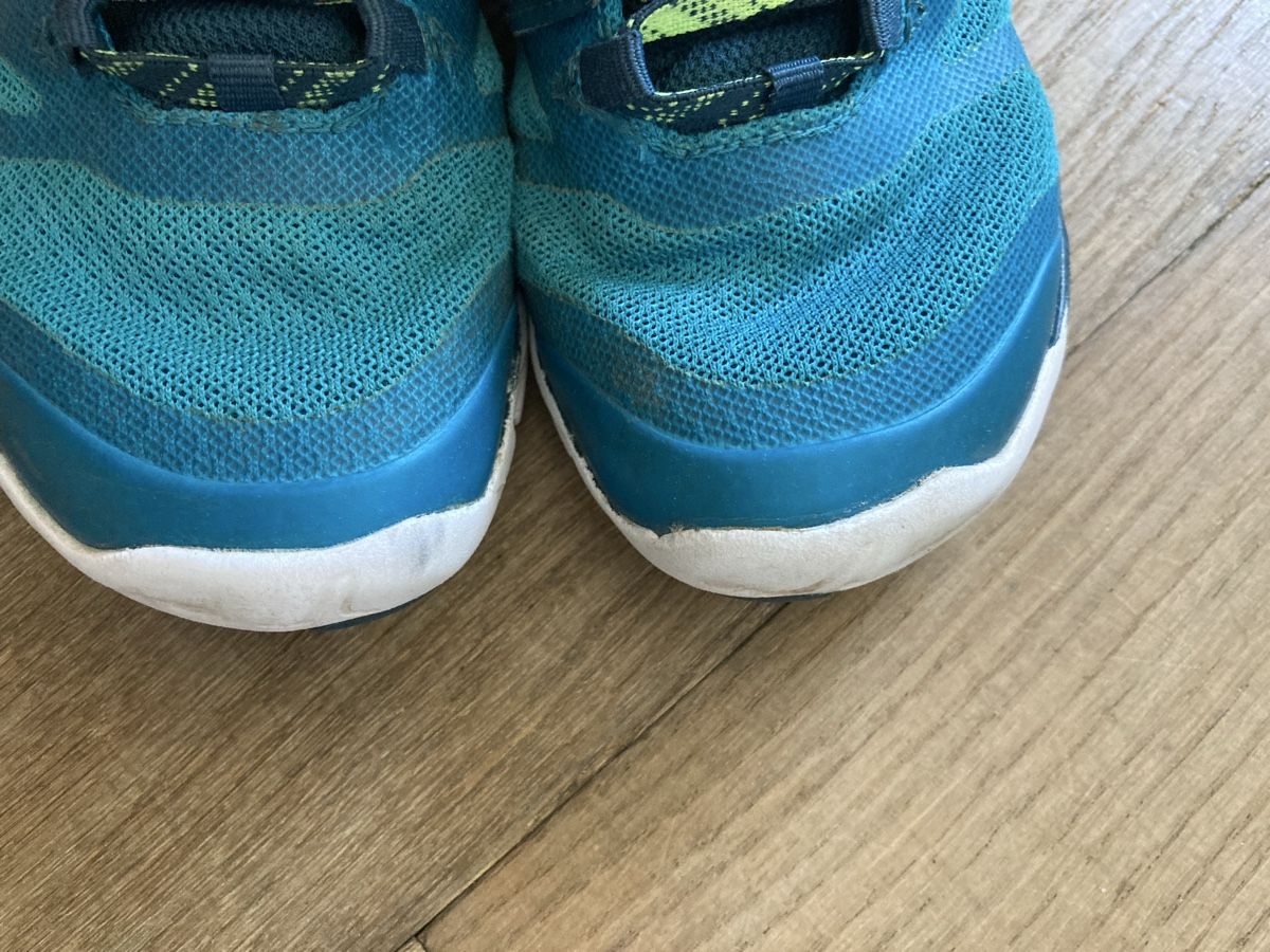 Decathlon Scarpe per ragazzi: Turnschuh Gr. 31 – Usato da Uznach venduto da galadriel2009 2