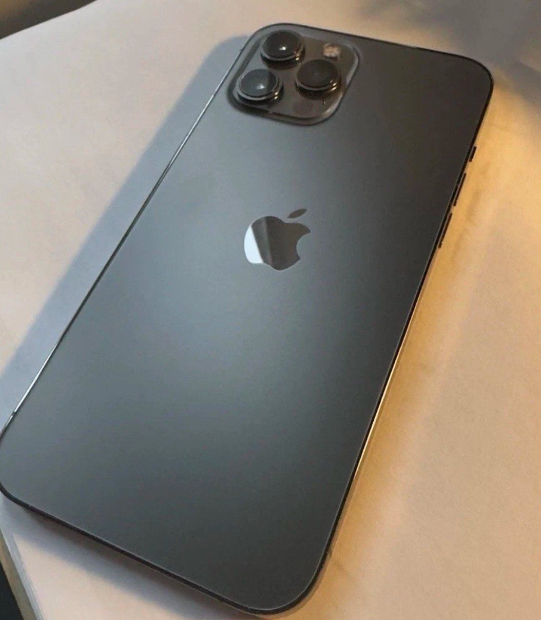 Apple Telefoni cellulari / Smartphones: iPhone 12 Pro Max (128GB) Akku 99% – Usato da Luzern venduto da Waince786 1