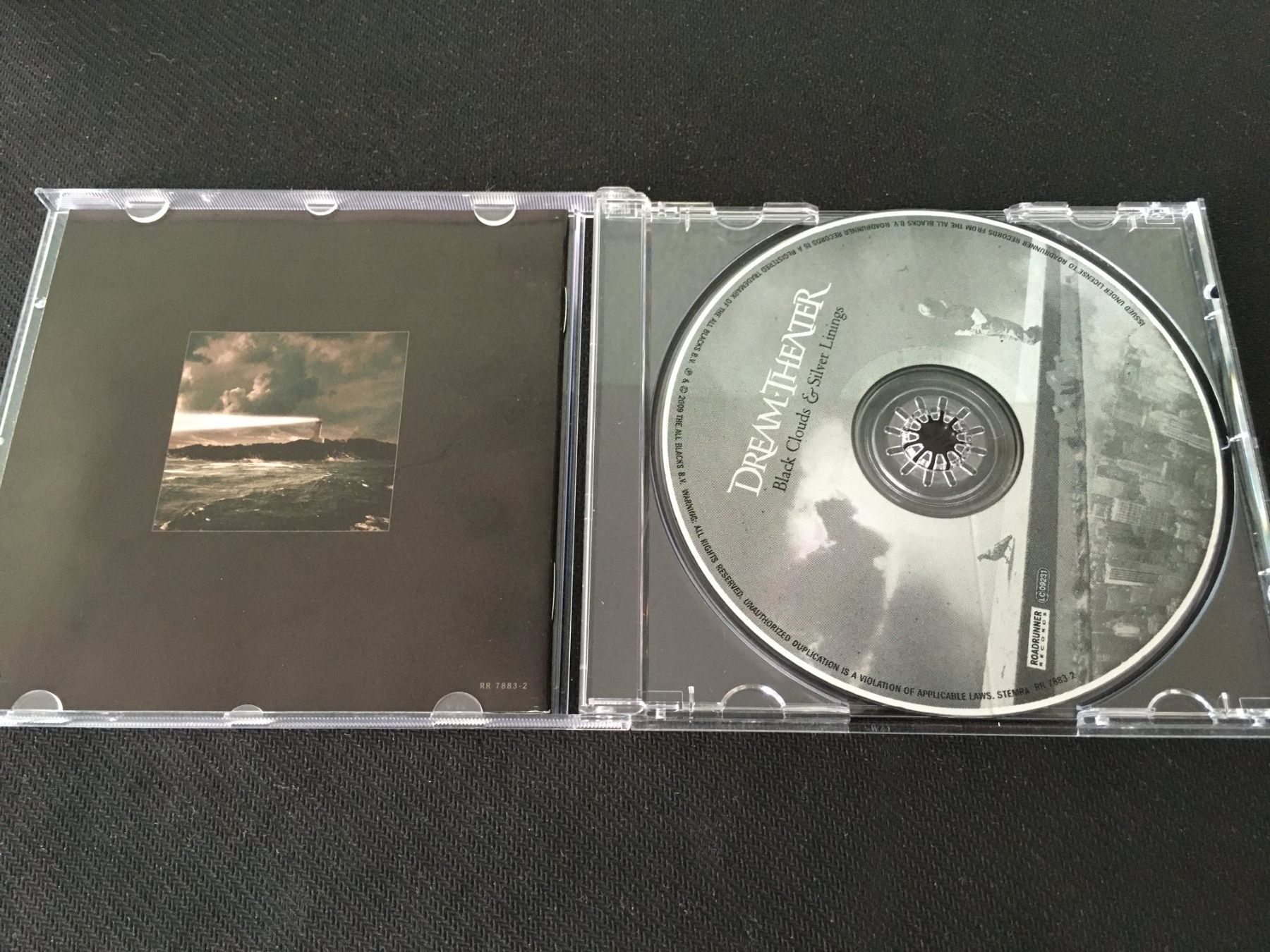 CD: Dream Theater - Black Clouds & Silver Linings -CD- – Usato da St.Gallen venduto da MedienJoe 1