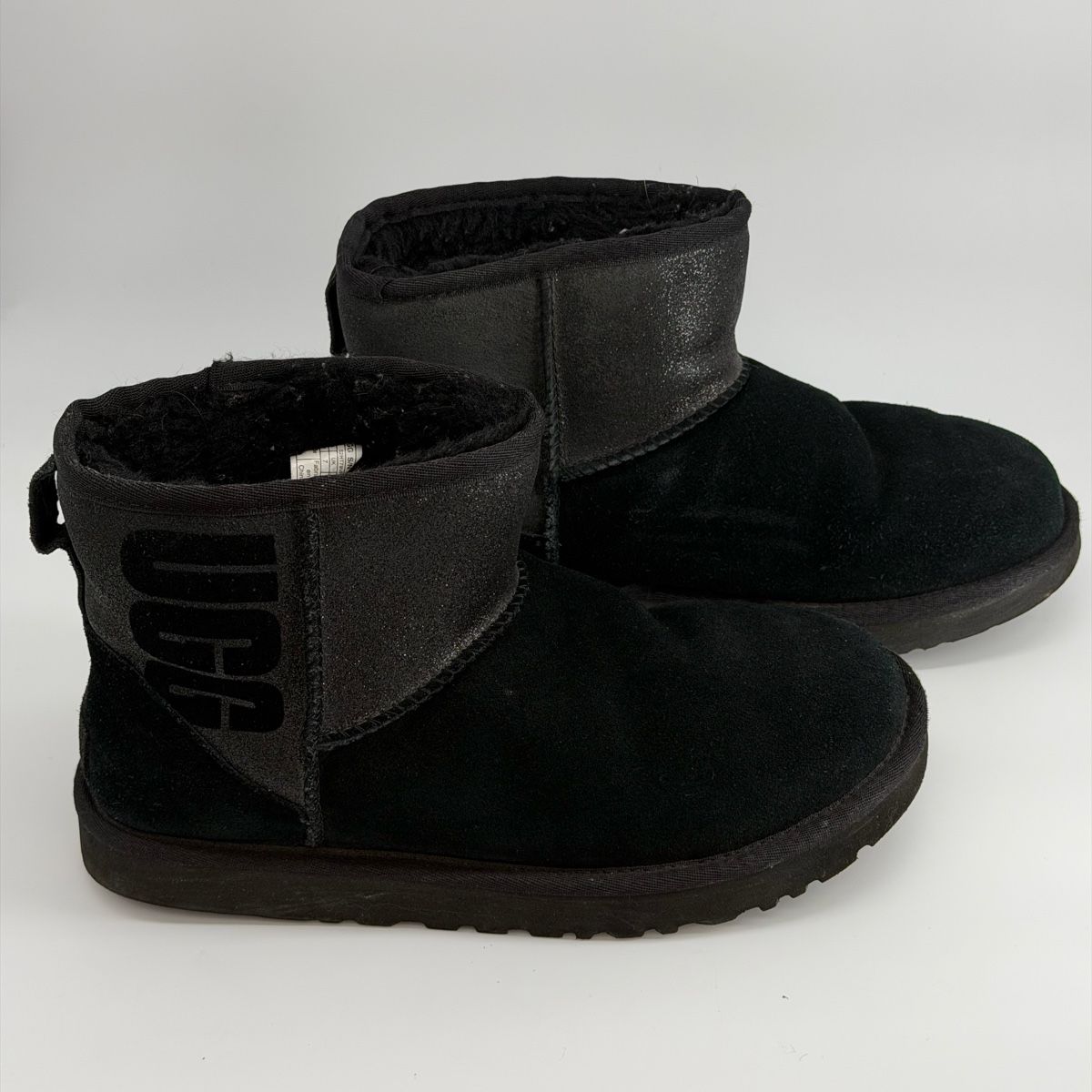 Ugg Scarpe da donna: Bottines UGG Noires, Taille 40 - – Usato da Vessy venduto da _Callidus_