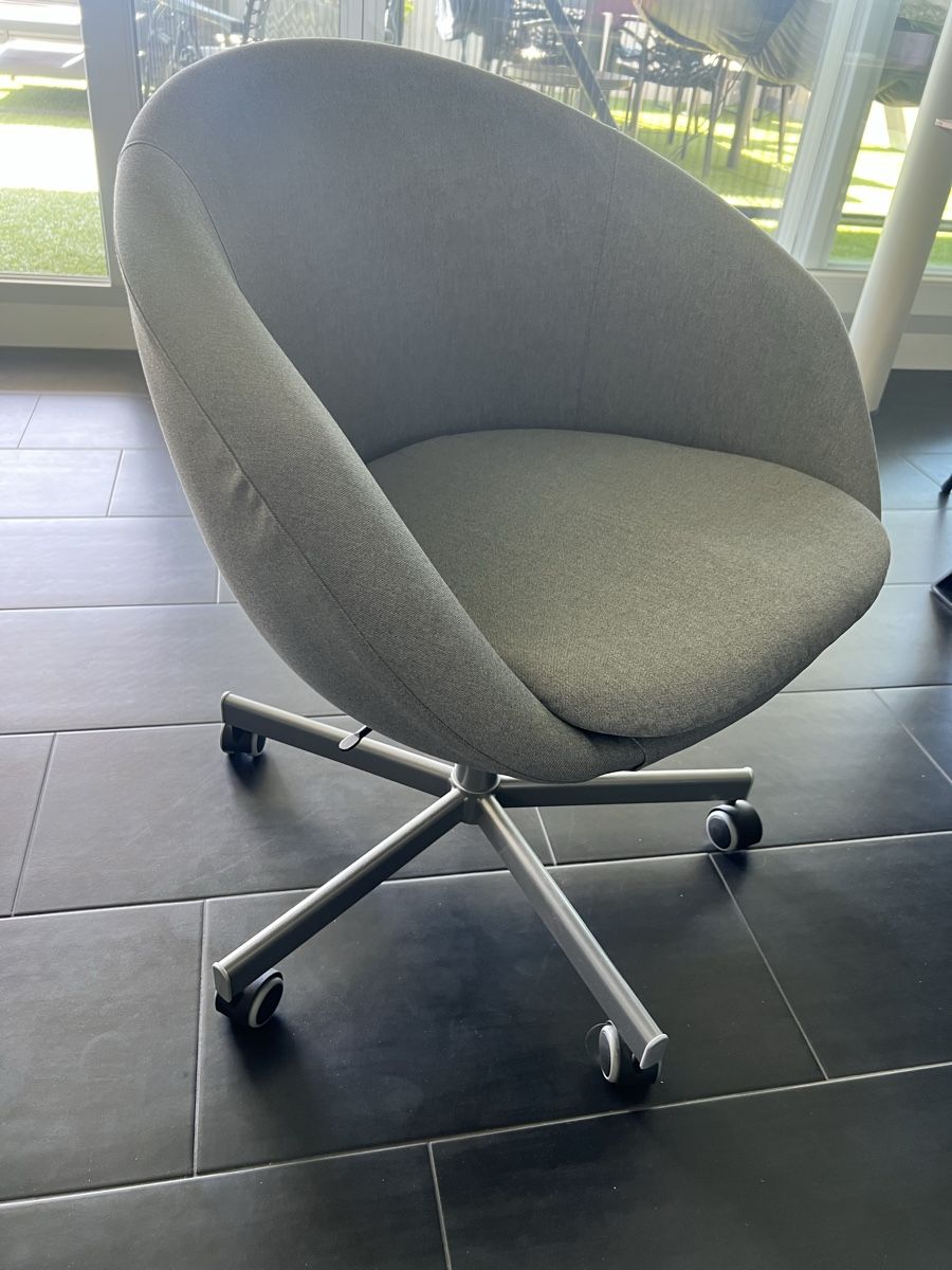 Ikea Sedie: Chaise pivotante  – Usato da Neyruz FR venduto da atppat