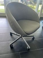 Chaise pivotante 