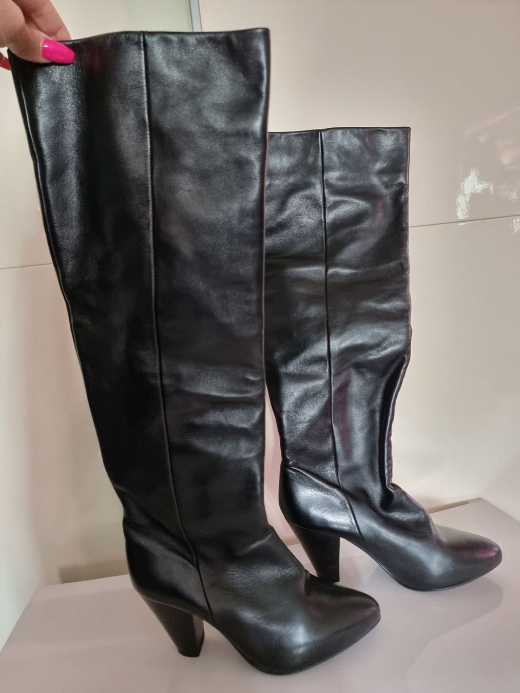 Navyboot Scarpe da donna: Botte douce Navyboot en cuir noir pointure 38 neuve – Nuovo (secondo la descrizione) da lausanne venduto da mariamimib