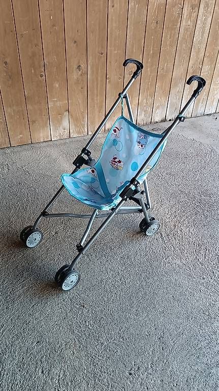 Carrozzine per bambole: Buggy für Puppen – Usato da Buttisholz venduto da Baendlifahrer
