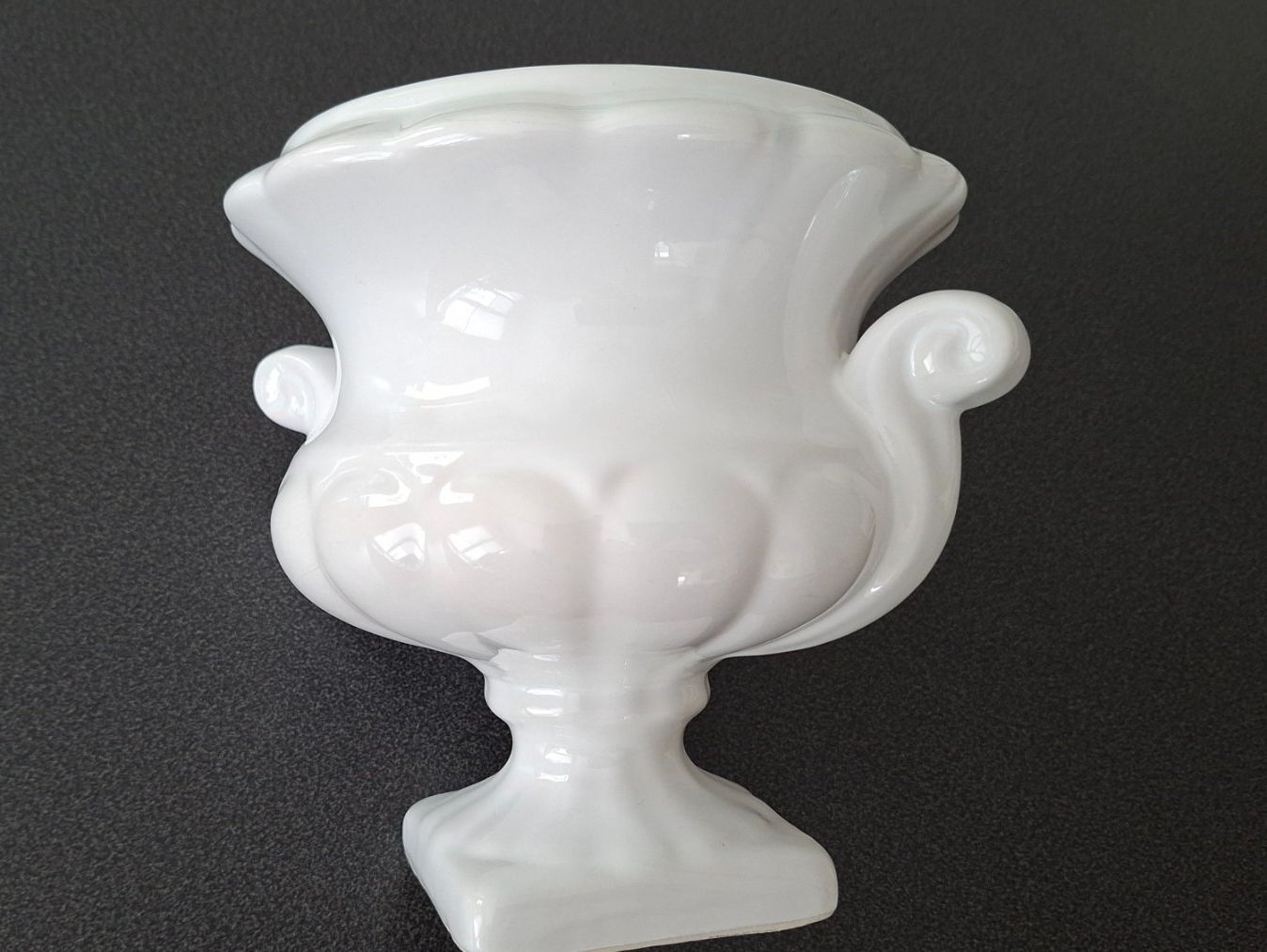 Vasi & Recipienti: Blumenvase Keramik weiss Vintage – Usato da Gattikon venduto da jeansgli