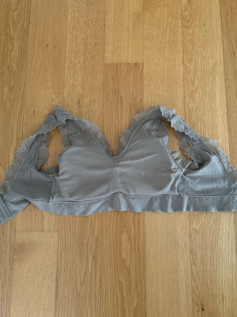 Sonstige Unterwäsche: Bralette mit Spitze Hellbraun Grösse S gebraucht – Gebraucht aus Rupperswil von Birke11 2