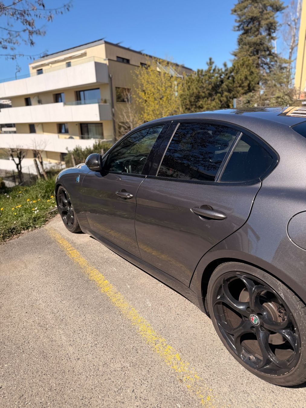 Alfa Romeo Autos: alfa Romeo Giulia Q4 2.0 280ch 2017 – D'occasion à Lausanne par GabrieleMangiullo 1