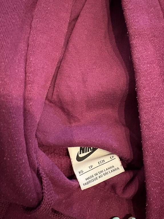 Pullover & Sweatshirts: Nike Pullover – Gebraucht aus Münchenstein von van_2jtc 1