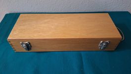 Holzschatulle, Tragegriff ,Schnappverschluss Cheney England