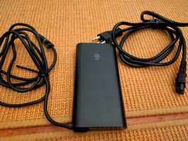 Alienware (Dell) Notebook Ladegerät 240 Watt AC/DC Adapter