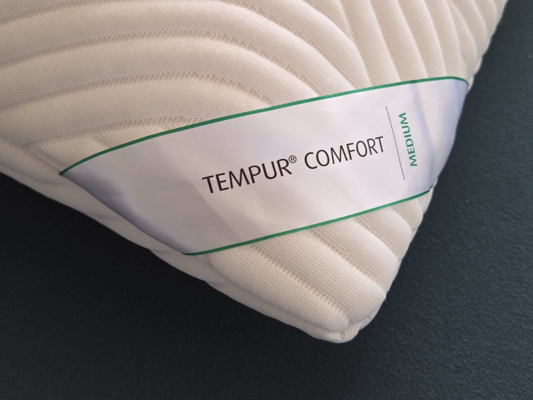 Tempur Cuscini: Kissen Tempur Comfort Medium – Usato da Schaffhausen venduto da stefanric09 2