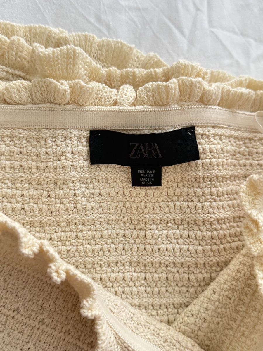 Zara Tops: Top – Neu (gemäss Beschreibung) aus Nebikon von Preloved_bykelly