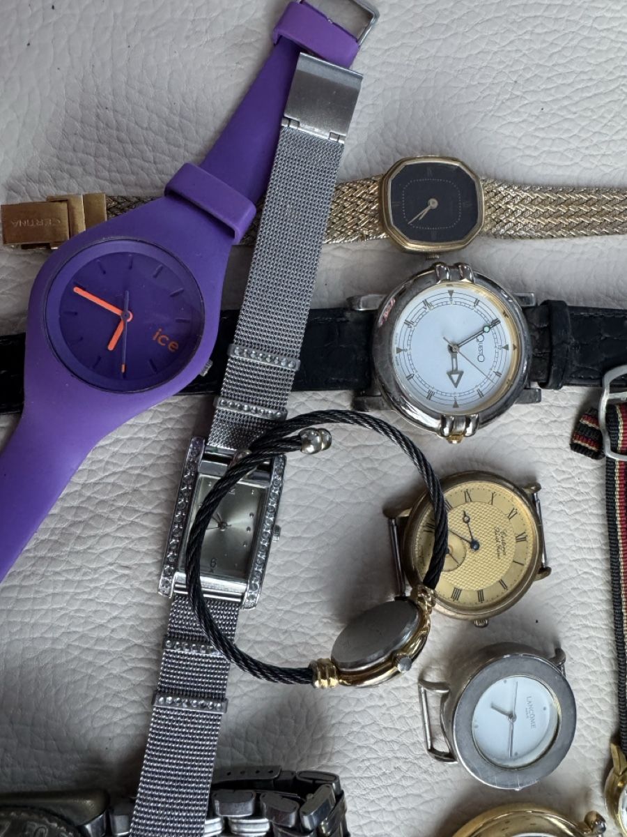 Tissot Orologi: Lot de 17 montres – Usato da Posieux venduto da Angeles82 3