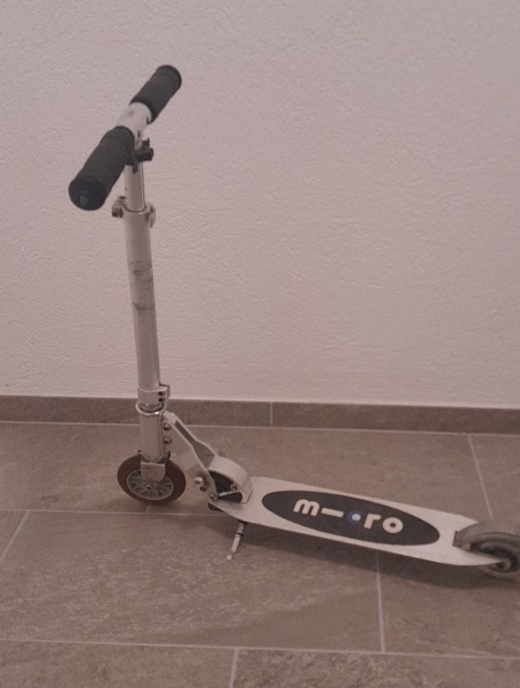 Micro Veicoli per bambini: Trottinette Micro, aluminium. – Usato da Poliez-Pittet venduto da wilmout3