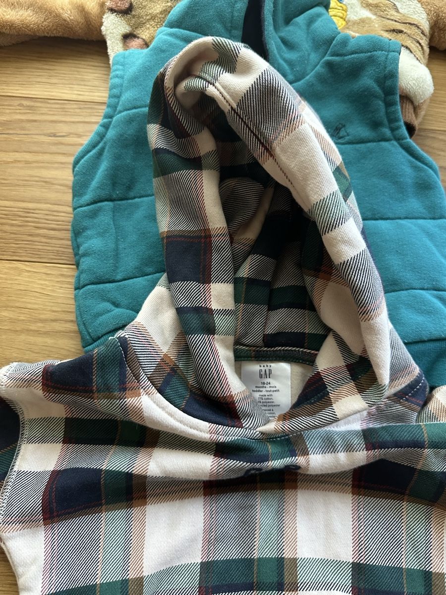 Kleiderpakete & -sets: Set Jacke 12 Monate alt  – Gebraucht aus Naters von nhu_7xwg 1