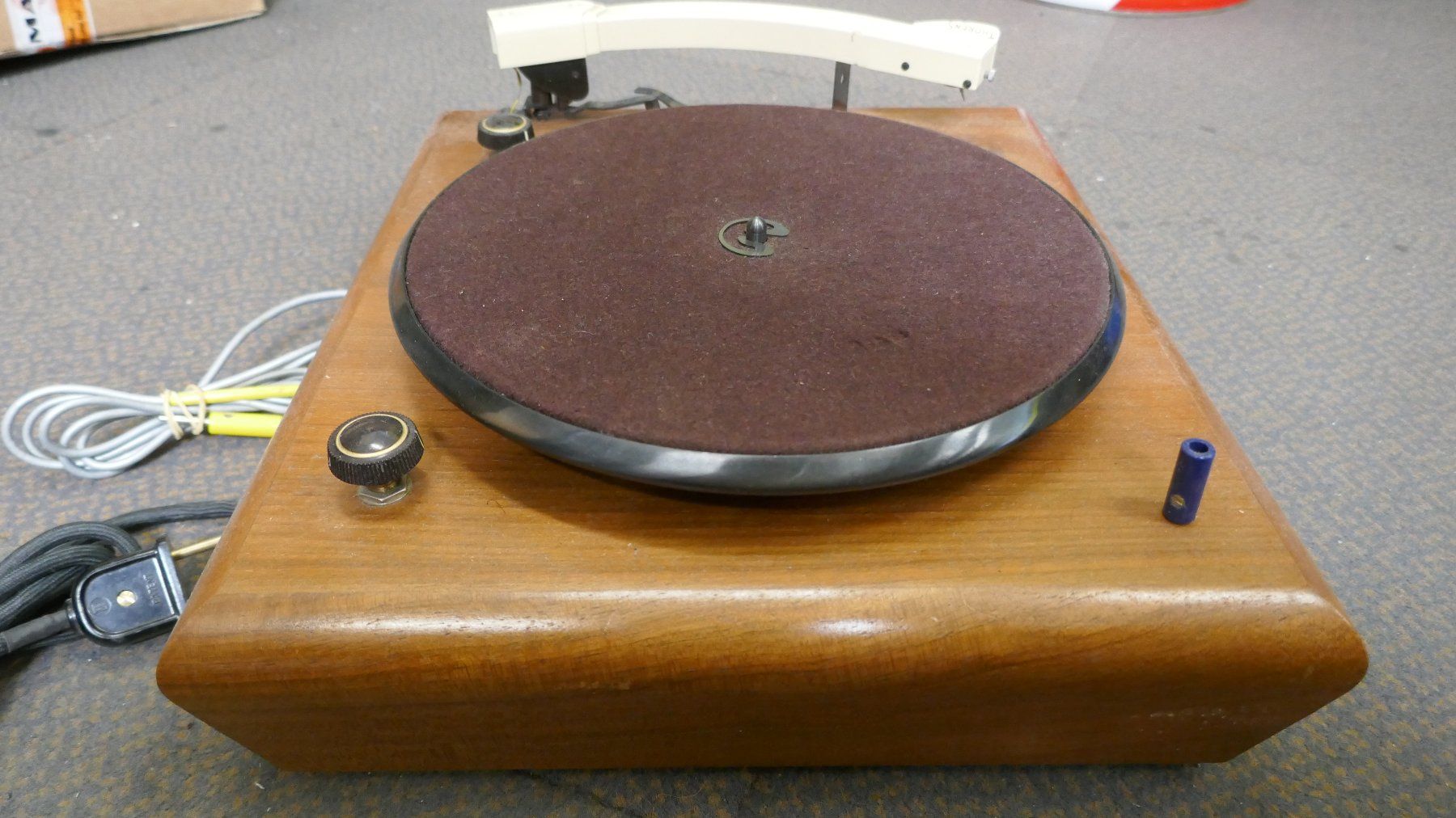 Thorens Giradischi: Antiker Thorens Plattenspieler – Difettoso da Wenslingen venduto da FairlightCMI 5