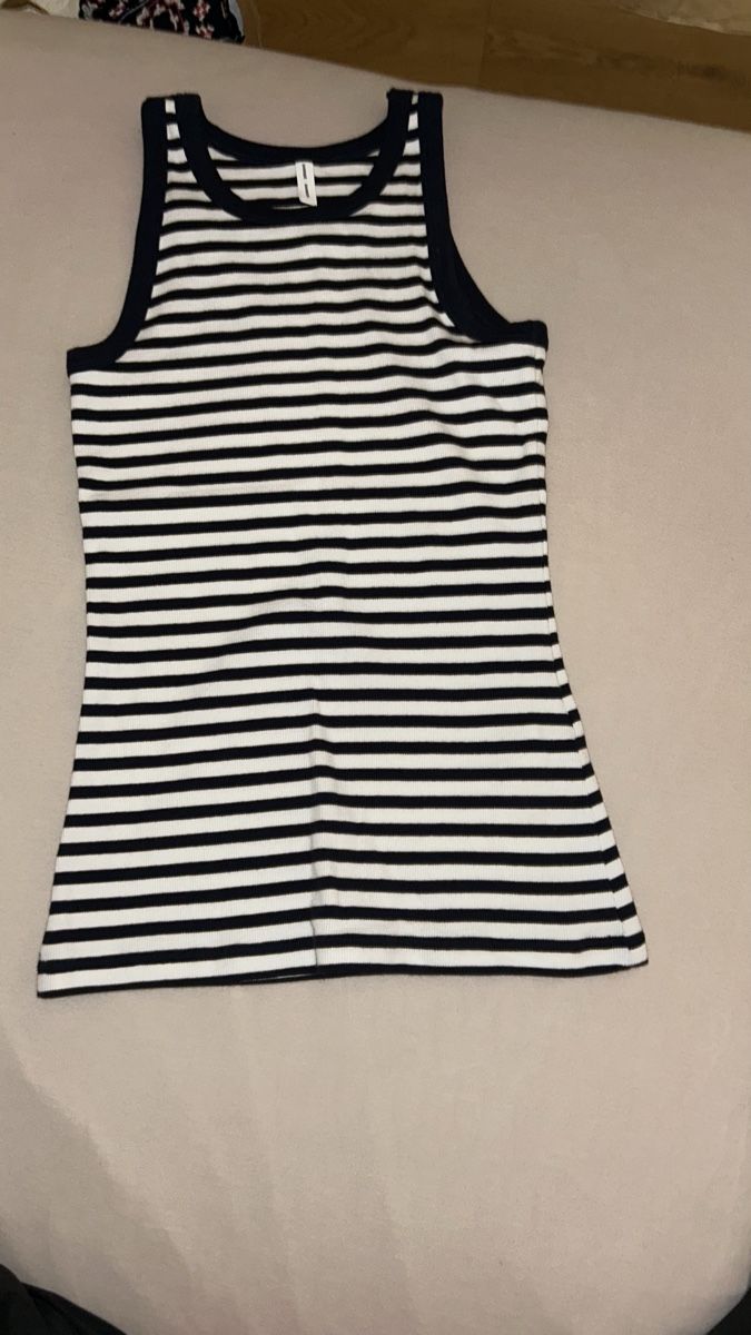 Samsøe Samsøe Tops: Samsoe Samsoe Top – Neu (gemäss Beschreibung) aus Zürich von han_fl5x