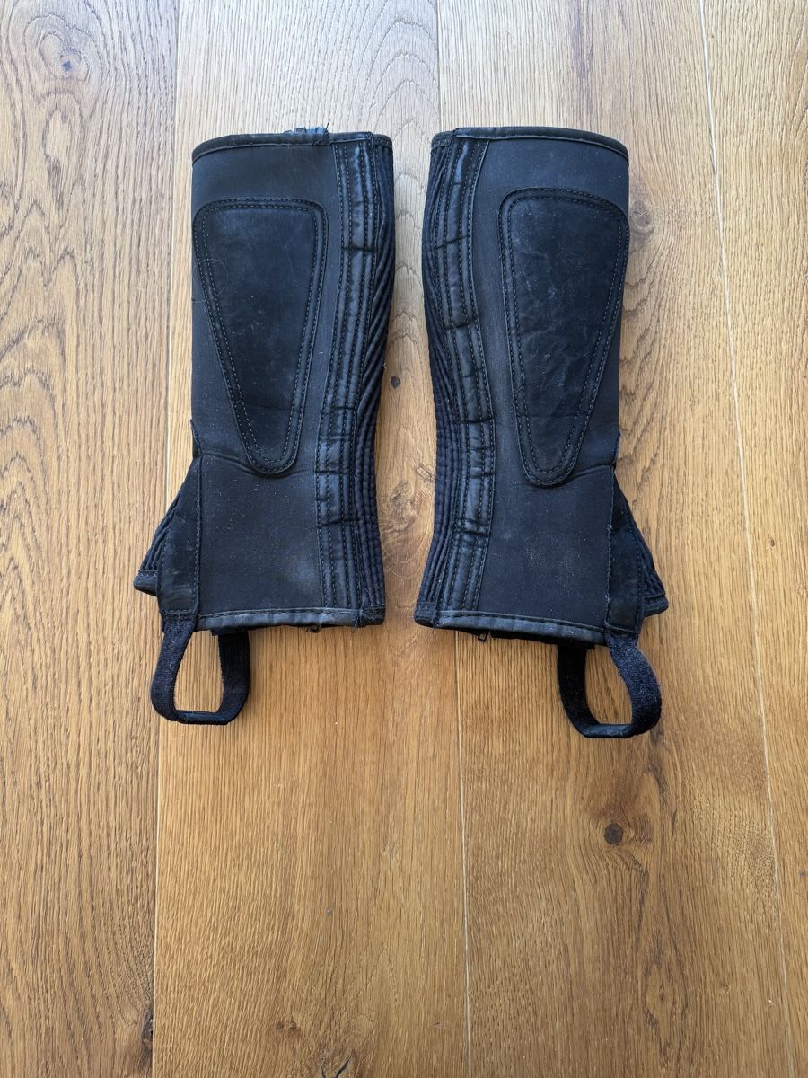 Stinchiere & Fasciature: Veltheim Reit-Chaps, Kids S – Usato da Lachen SZ venduto da Koala01 1
