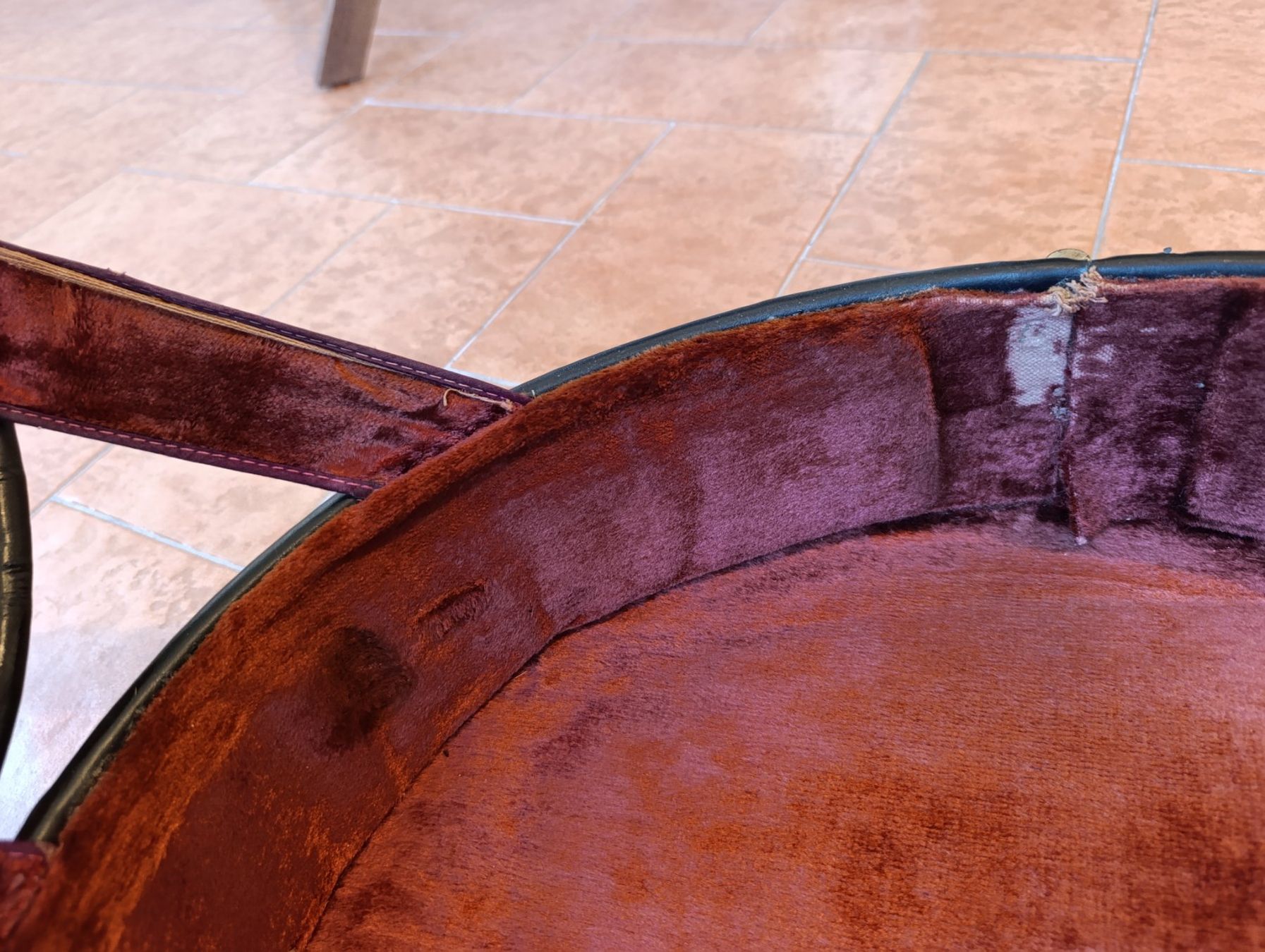 Valigie: Vintage Koffer für E-Gitarre – Usato da Bern venduto da sim_8y66 6