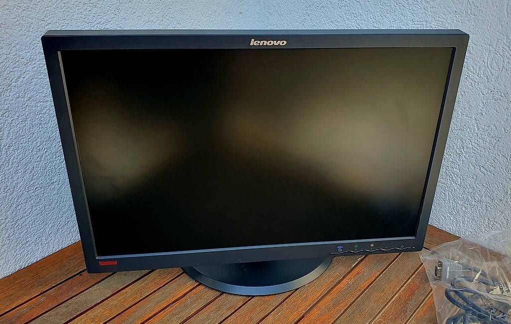 Monitor: Schermo Lenovo – Usato da Canobbio venduto da Pablo77 2