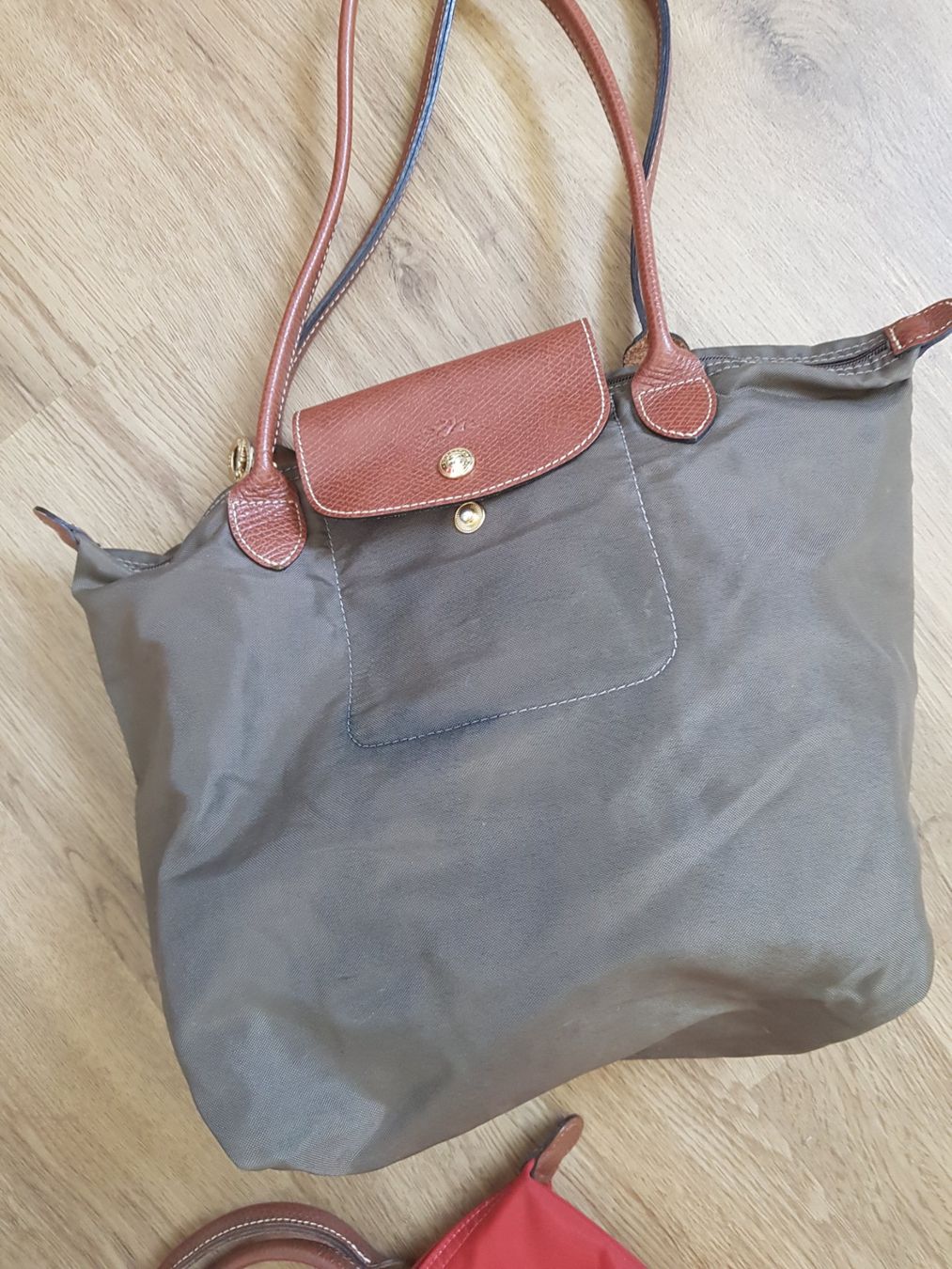 Longchamp Borse da donna: LONGCHAMP Taschen + Accessories – Usato da Wetzikon ZH venduto da med_2y76 1