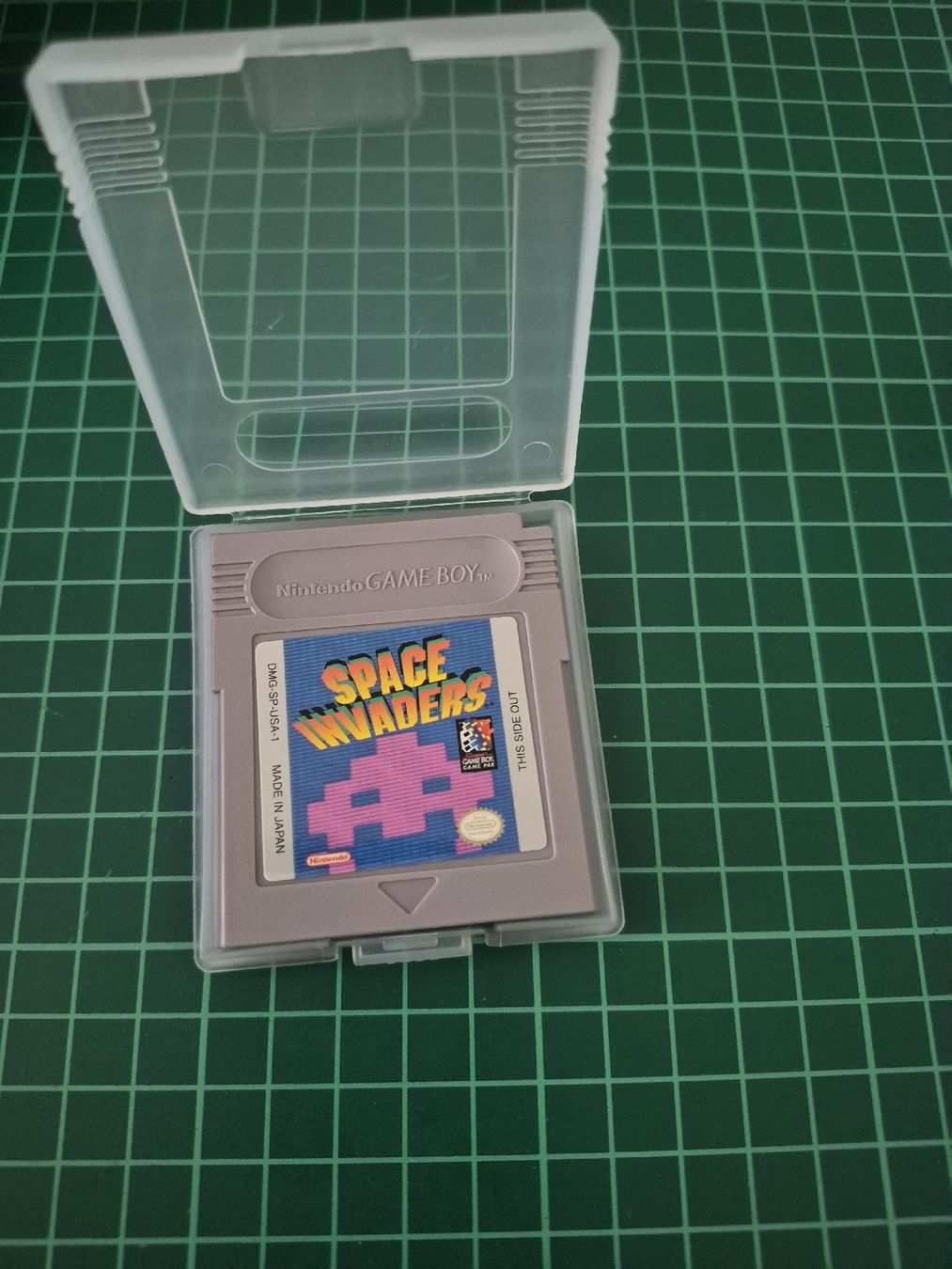 Nintendo Giochi: Game Boy cartridge Space Invaders with case – Usato da Meyrin venduto da Retro-GZ