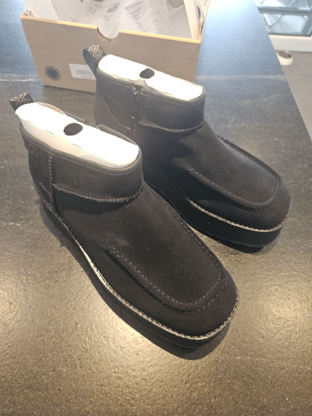 Ugg Chaussures femmes: Neuves - UGG City Func ultra mini taille 41 – Neuf avec emballage d'origine à Attalens par mar_rq8k