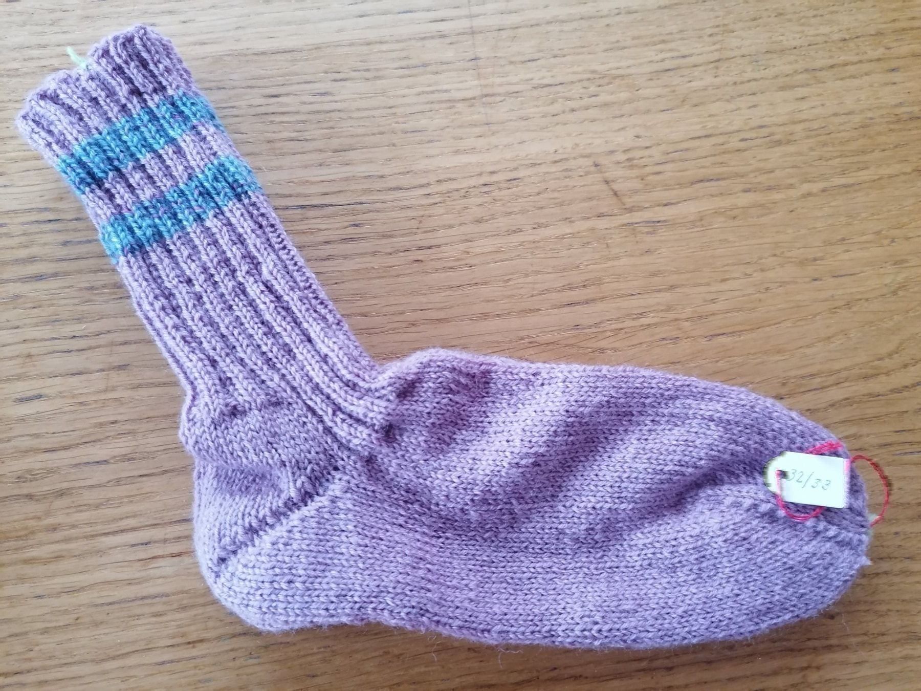 Calze per bambini: Socken selbstgestrickt Gr. 32/33 – Nuovo (secondo la descrizione) da Appenzell Enggenh. venduto da vario414