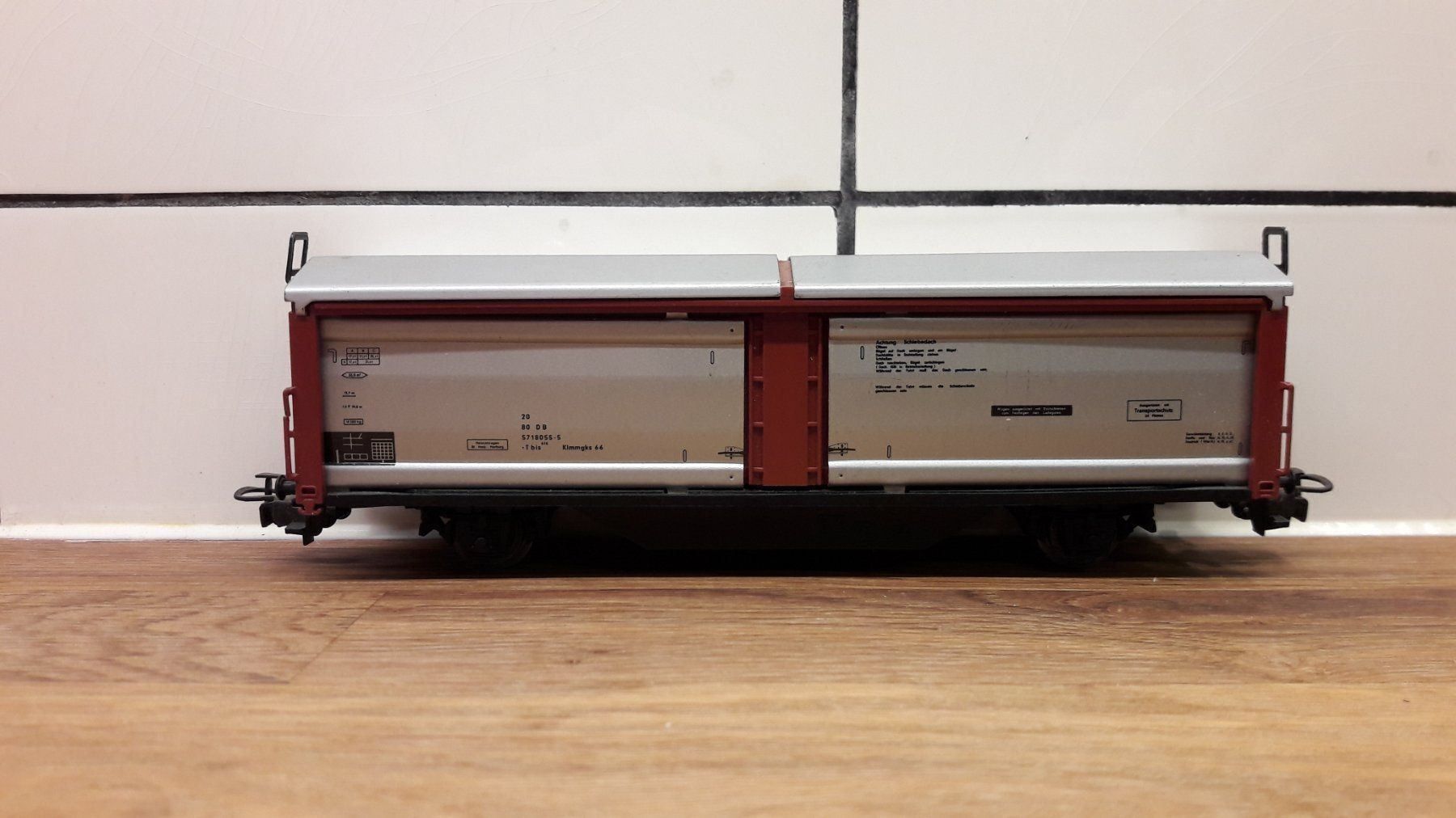 Märklin Modelleisenbahnen: Märklin HO AC : DB wagon couvert "Tbis" – Gebraucht aus Buttes von Cafe2005 1